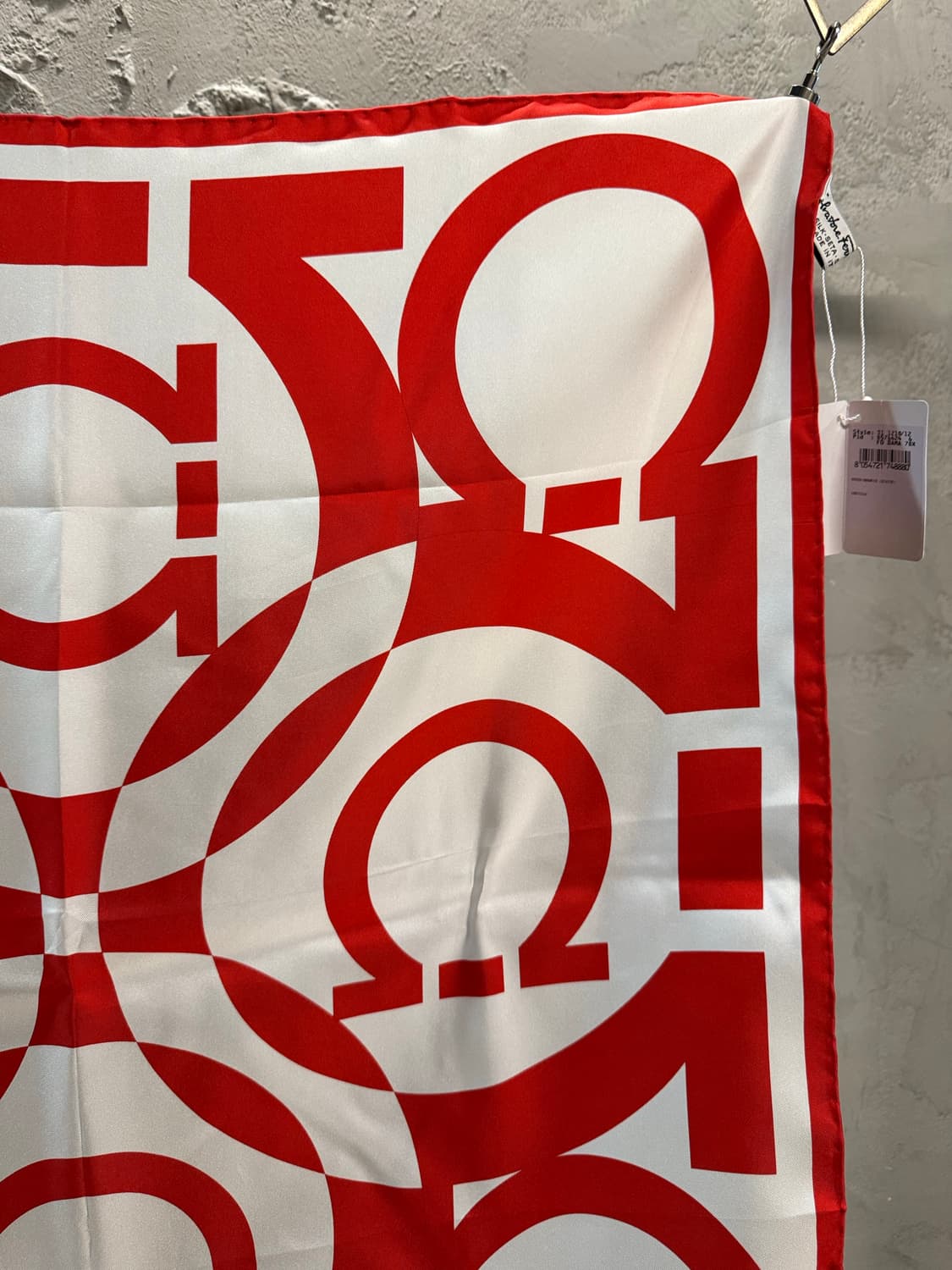 양면 페라가모 Ferragamo 간치니 패턴 실크 스카프 레드,오렌지 상품이미지4