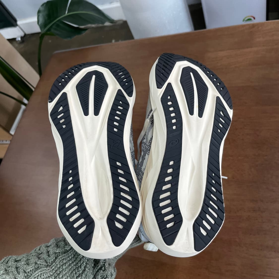 아식스 노바블라스트5 오트밀 270mm 상품이미지6