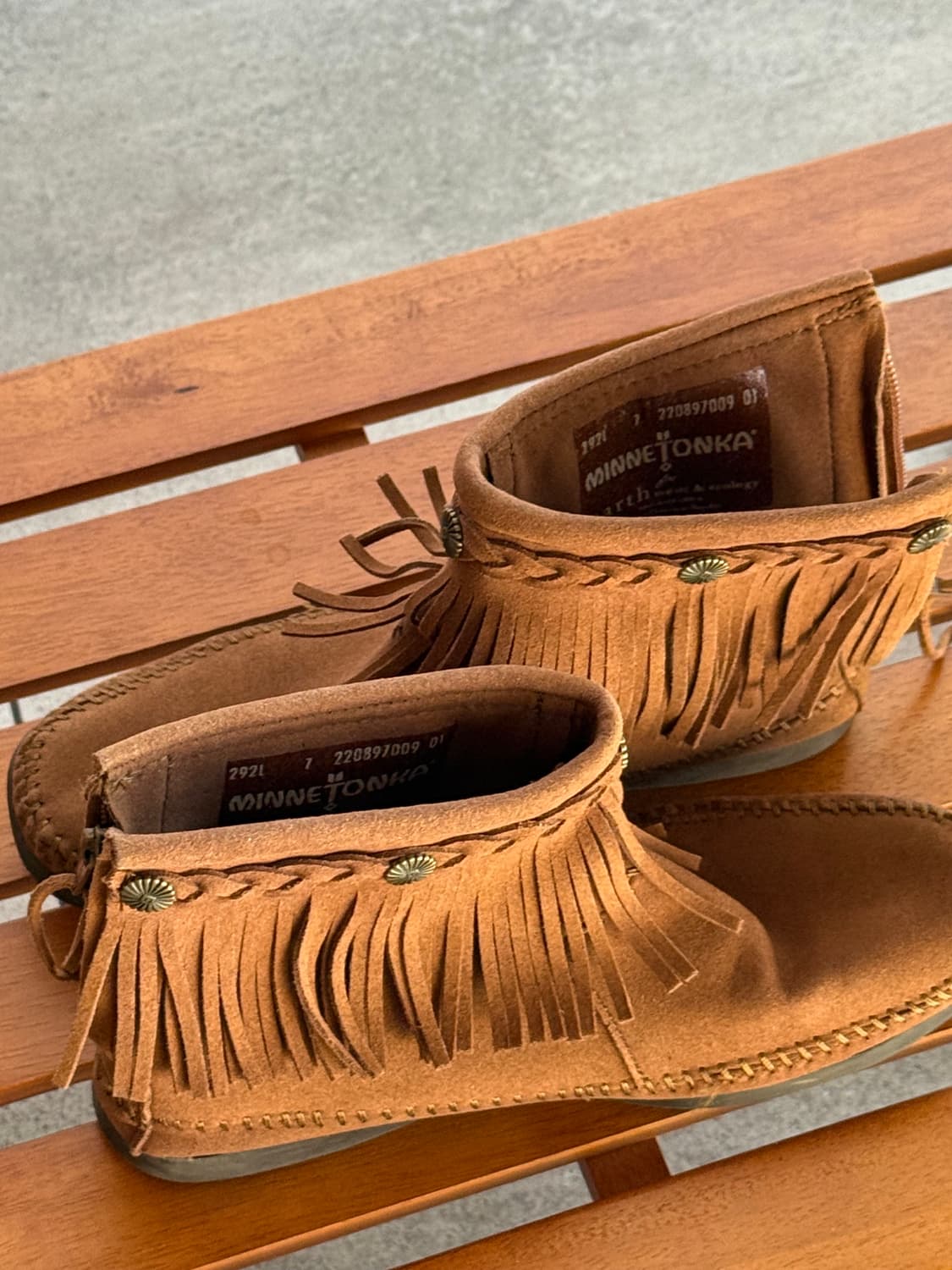 미네통카 어스뮤직 콜라보 프린지 웨스턴부츠 상품이미지2