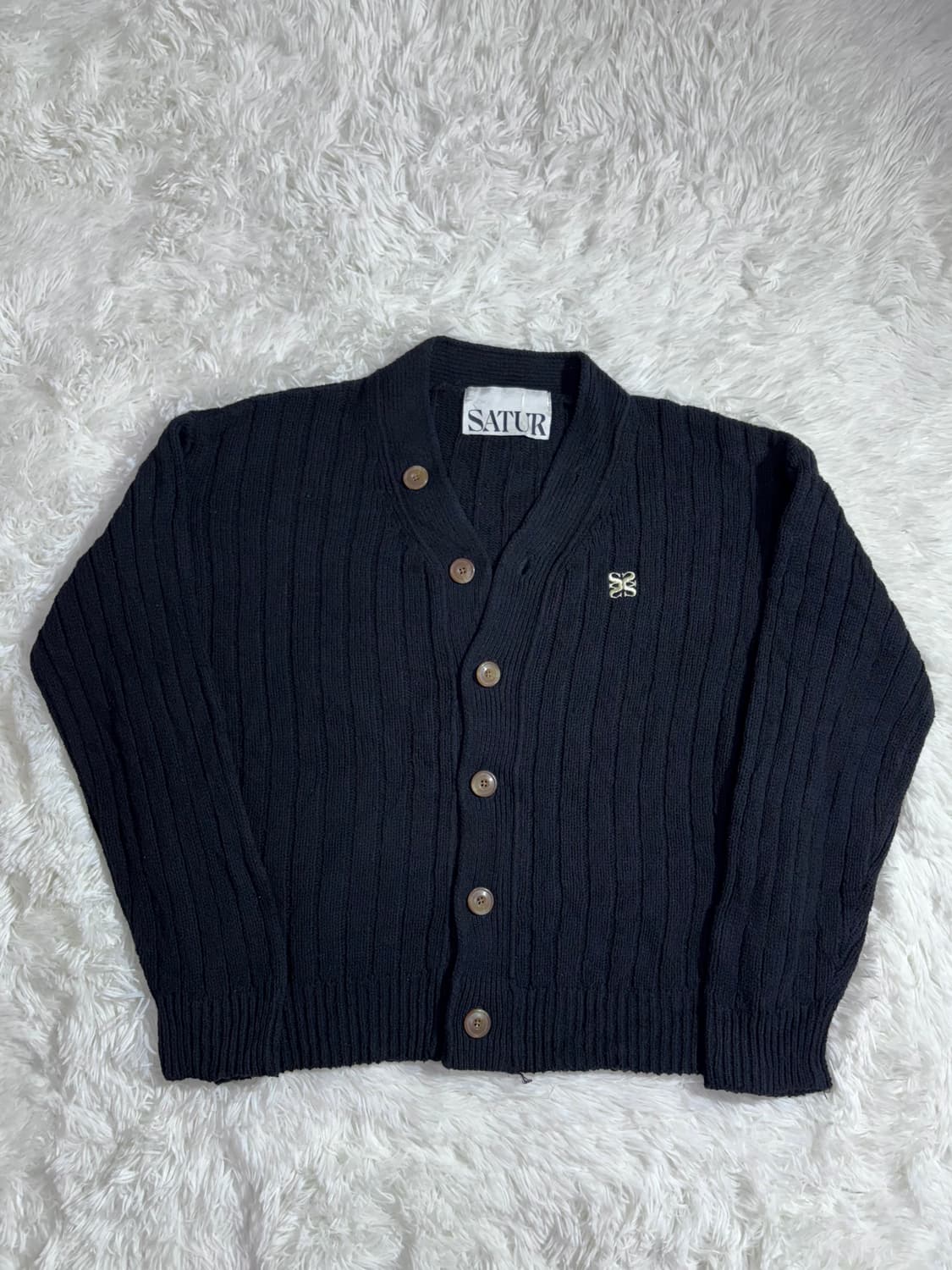 세터 블랙 스몰로고 가디건  상품이미지3