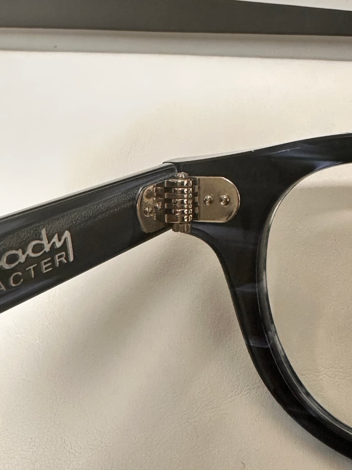 쉐이디캐릭터 아르니 44사이즈 안경 상품이미지5