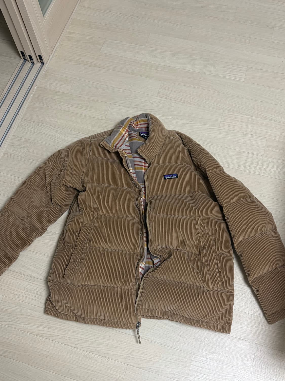 파타고니아 코듀로이 패딩 상품이미지1