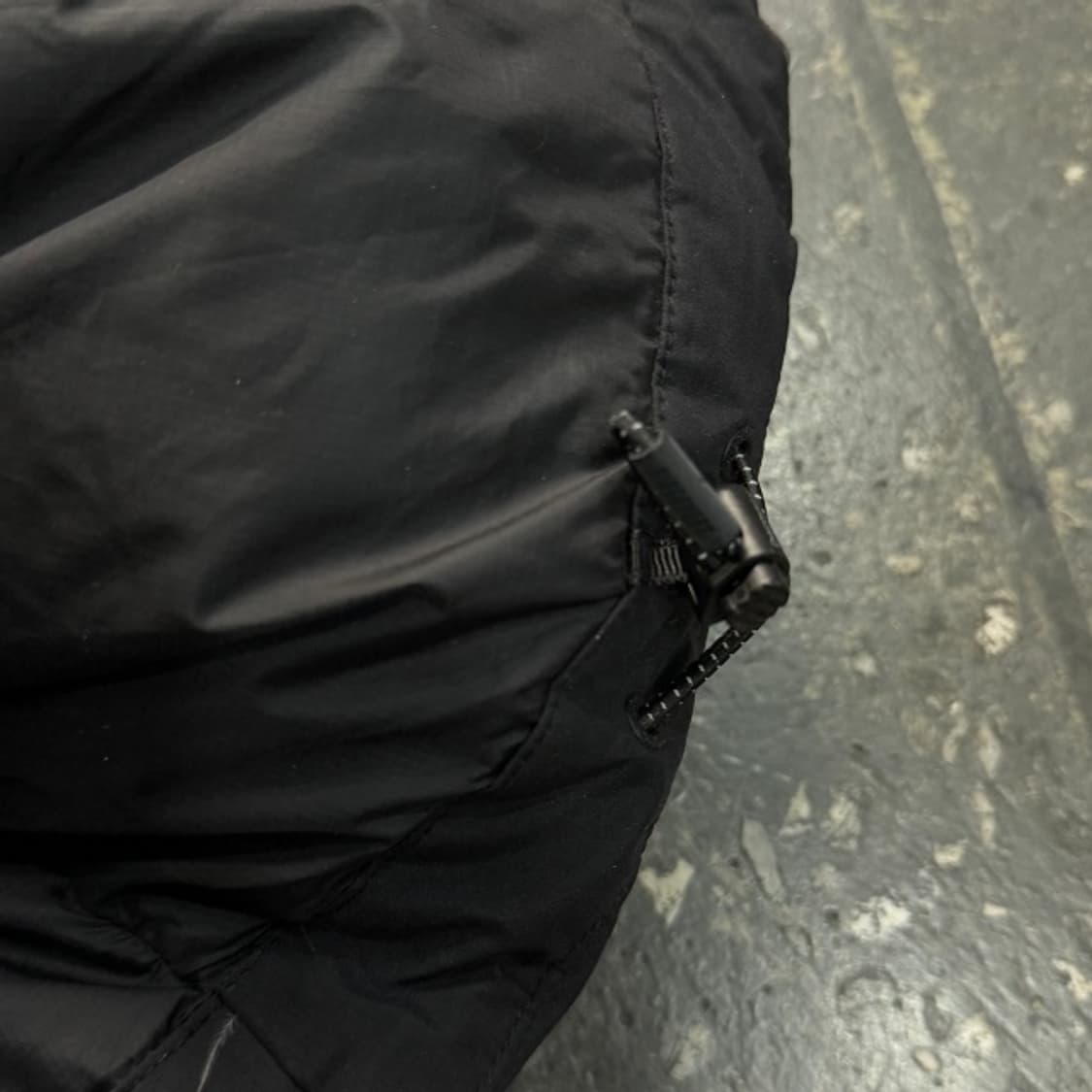 100 디스커버리 롱패딩 상품이미지5