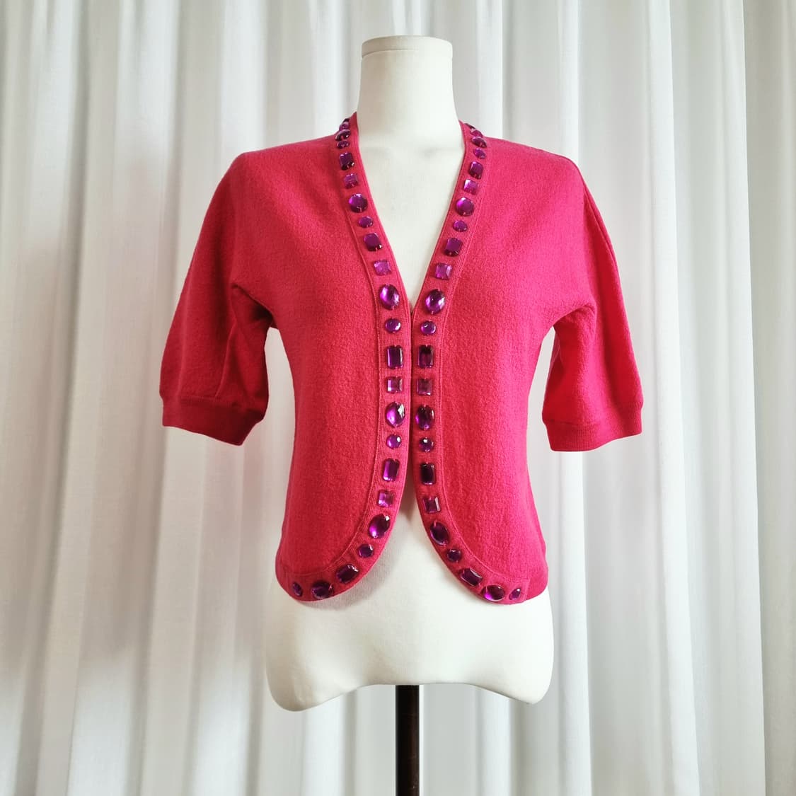 마크 제이콥스 울100% 큐빅 핑크 숏 가디건 (55/표기M) 상태최상 상품이미지1