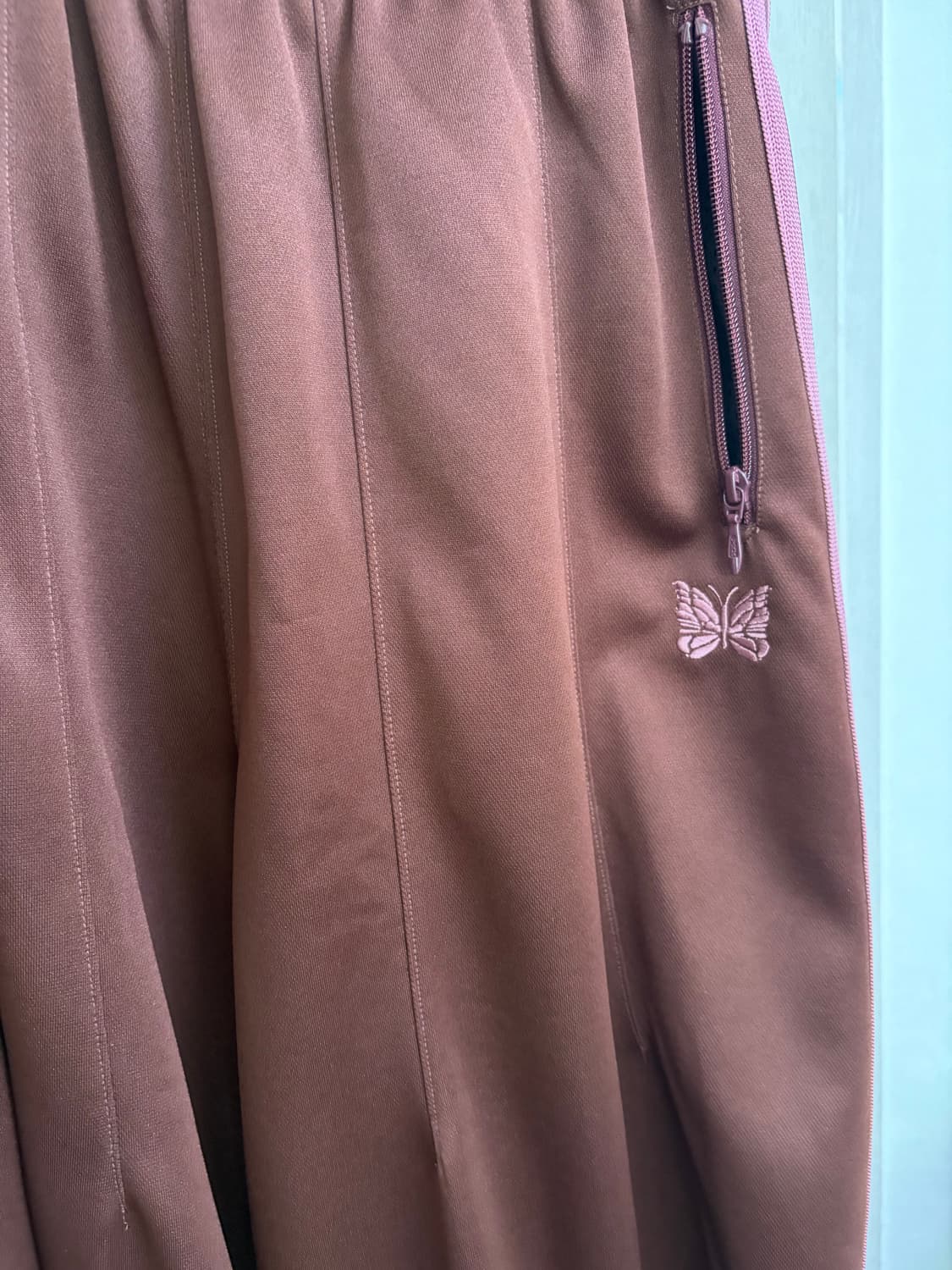 니들스 hd팬츠 판매합니다 상품이미지2