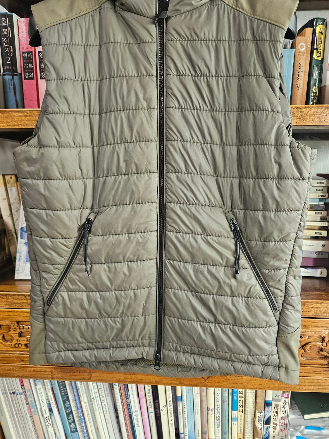 46사이즈 남녀공용}상태 좋음 씨피컴퍼니 cp컴퍼니 조끼패딩 패딩 베스트 상품이미지5