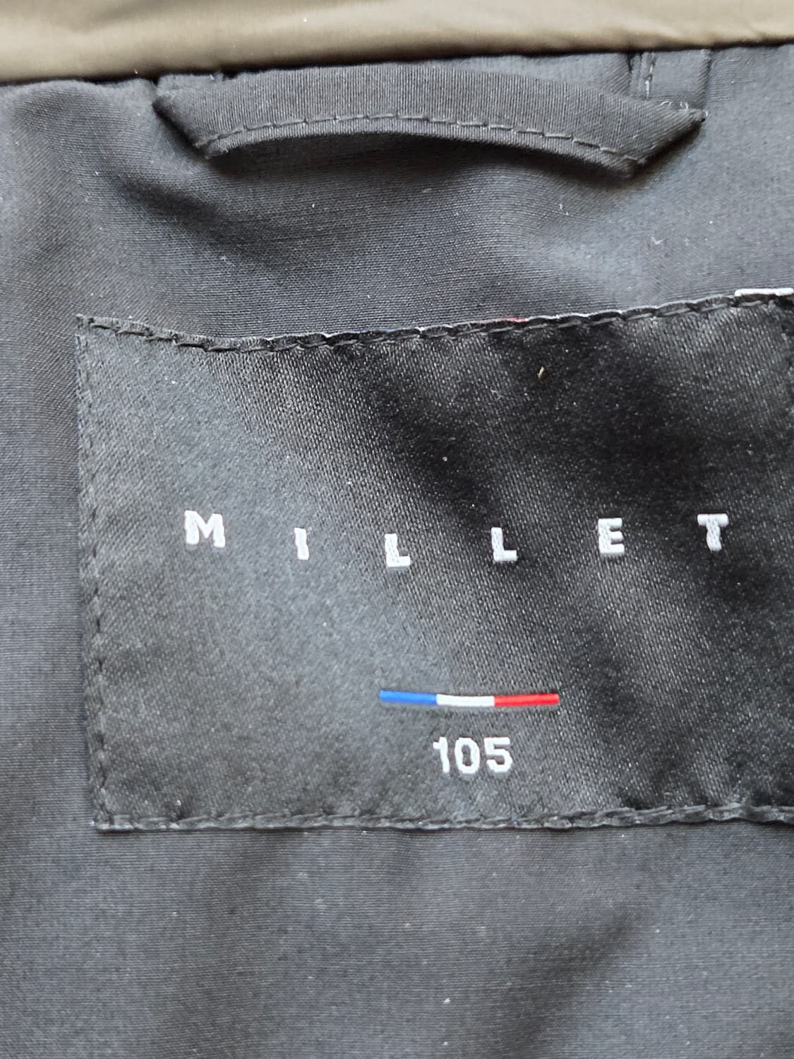 밀레 남성 롱패딩 105사이즈입니다
블랙 색상으로 깔끔하고, 거위털 충전 상품이미지6