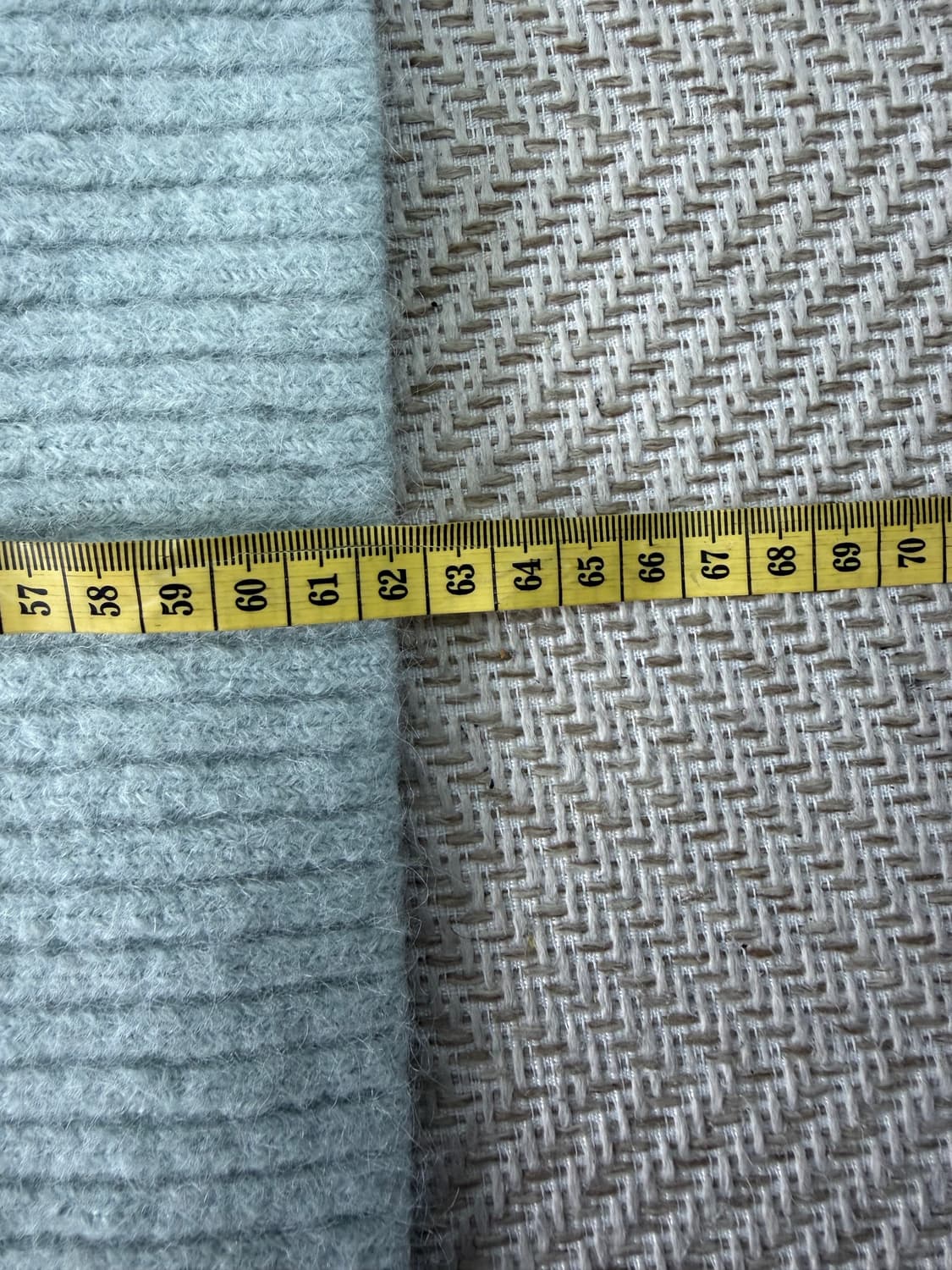 정품) AMI 아미 여성 24ss 오버핏 하트 로고 니트 S 상품이미지10