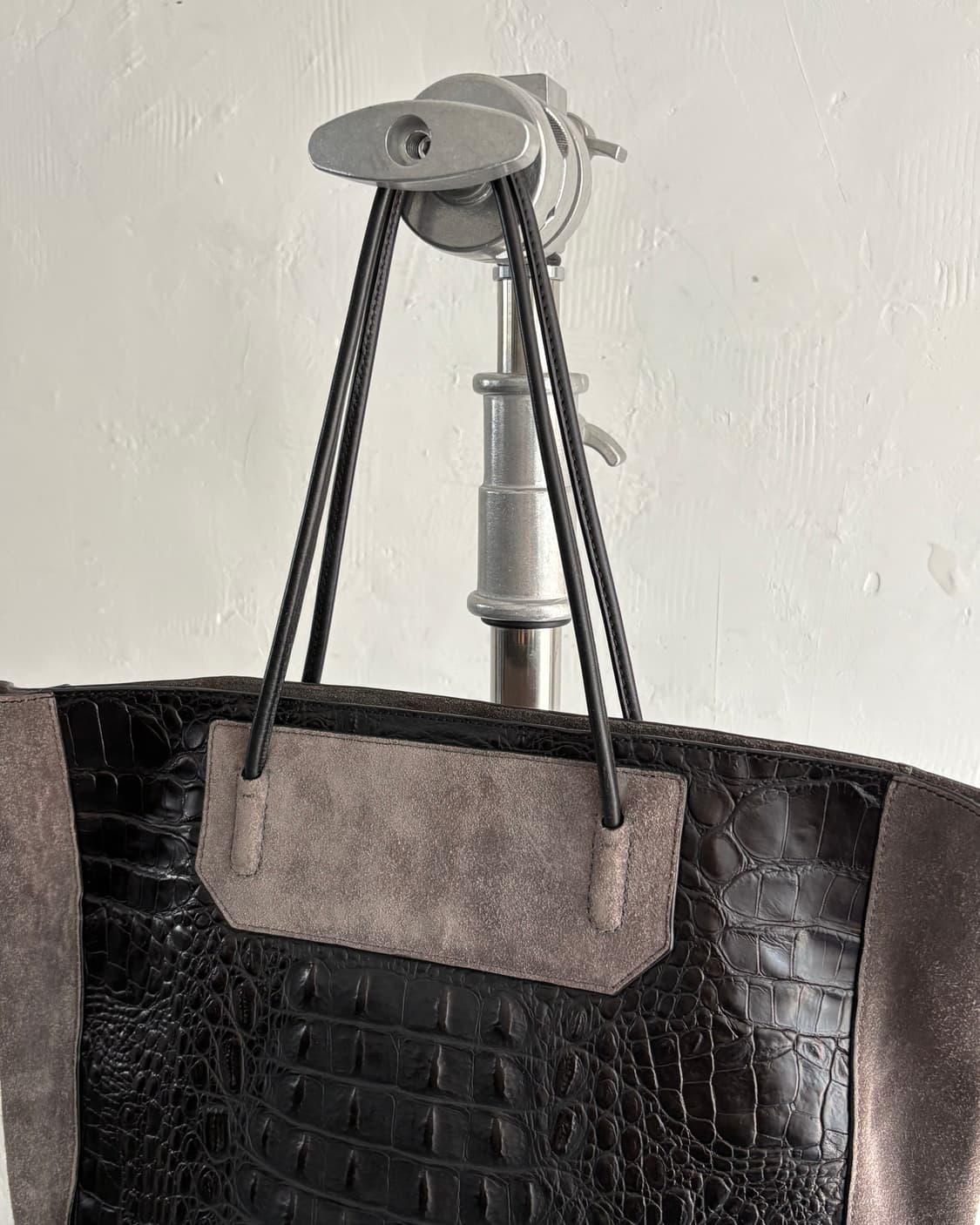 Alexanderwang 알렉산더왕 크로커다일 엠보싱 토트백 상품이미지6