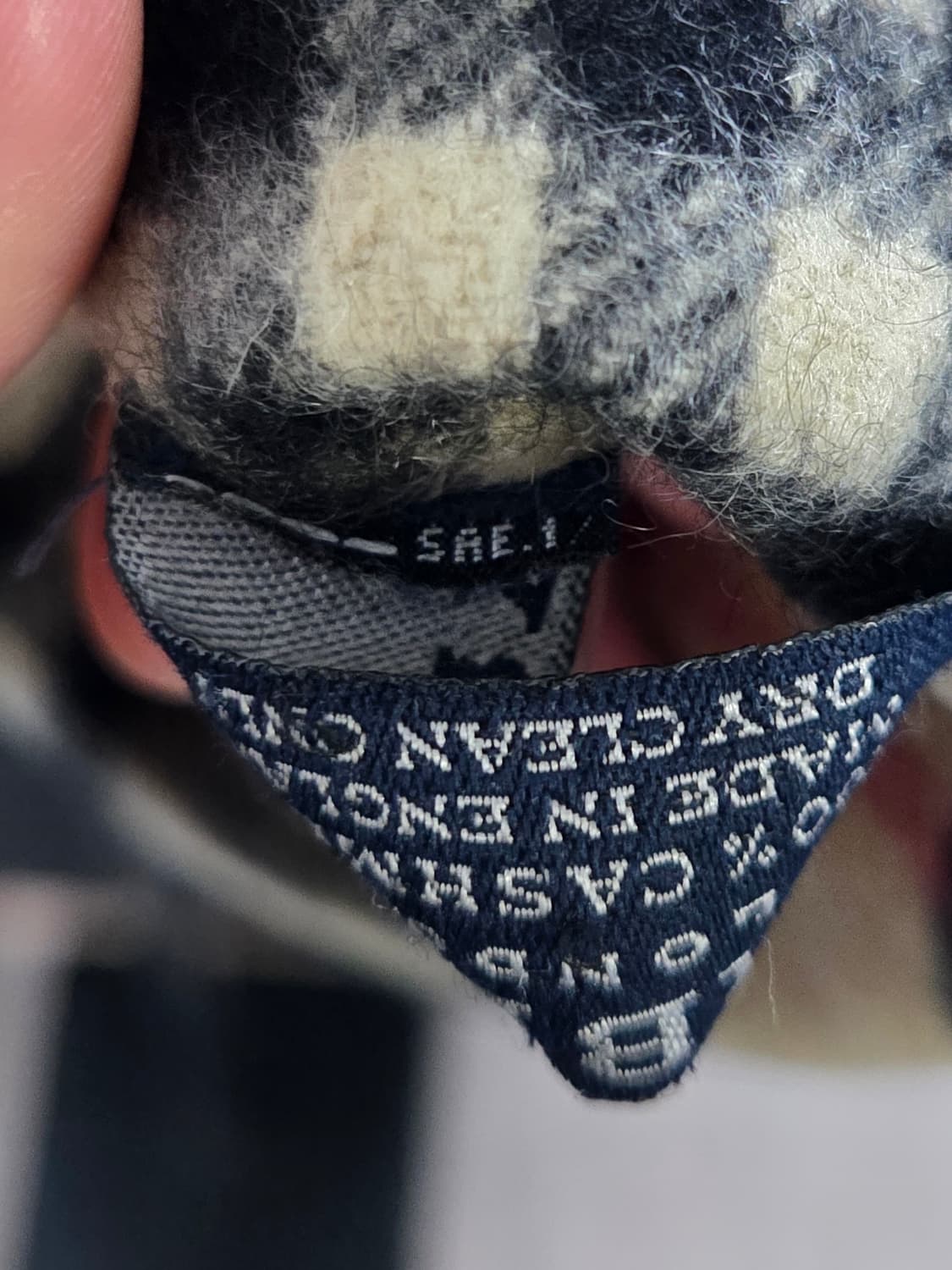 (정품) [버버리] 캐시미어 노바체크 머플러 판매합니다. 상품이미지3