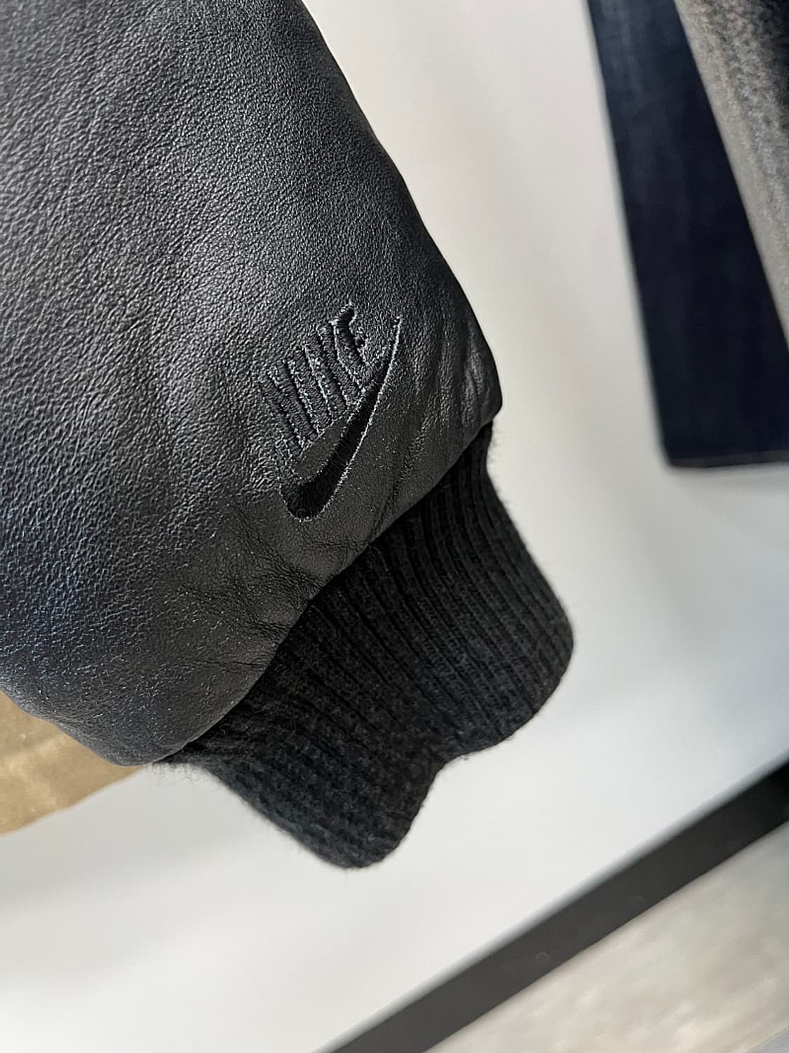 100-105) 나이키 구스다운 바시티  상품이미지5