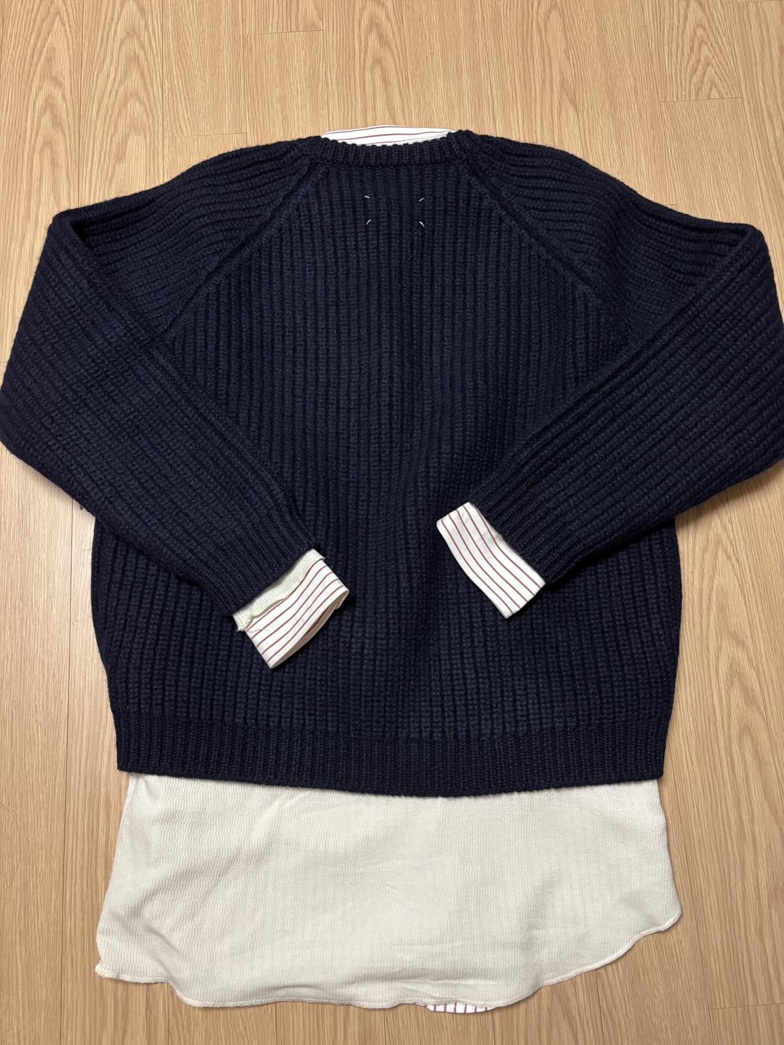 마르지엘라 네이비 3-piece 레이어드 니트 상품이미지3