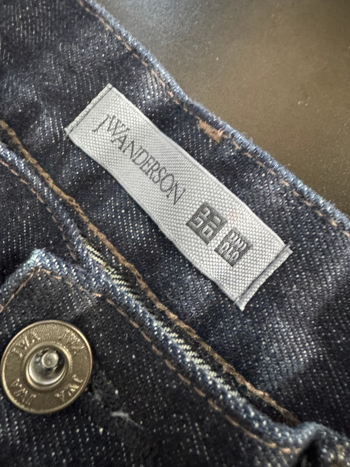 정품!! 유니클로 X JW앤더슨 로고 포인트 데님팬츠 상품이미지4