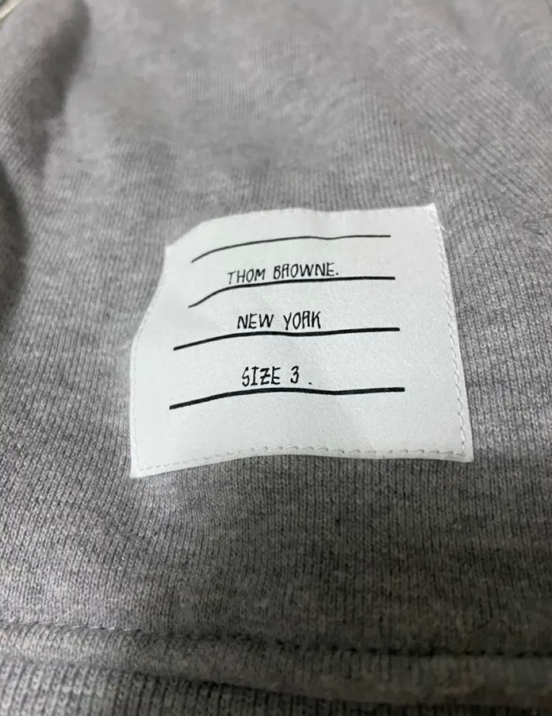 톰브라운 그레이 후드집업 상품이미지2