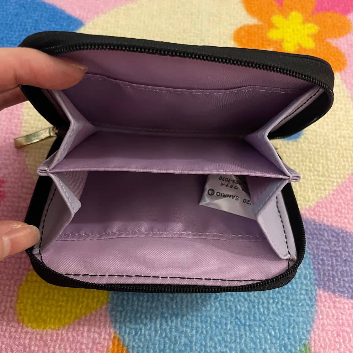 [새상품] 20년도 산리오 고전 쿠로미 땡땡이 반지갑 상품이미지3