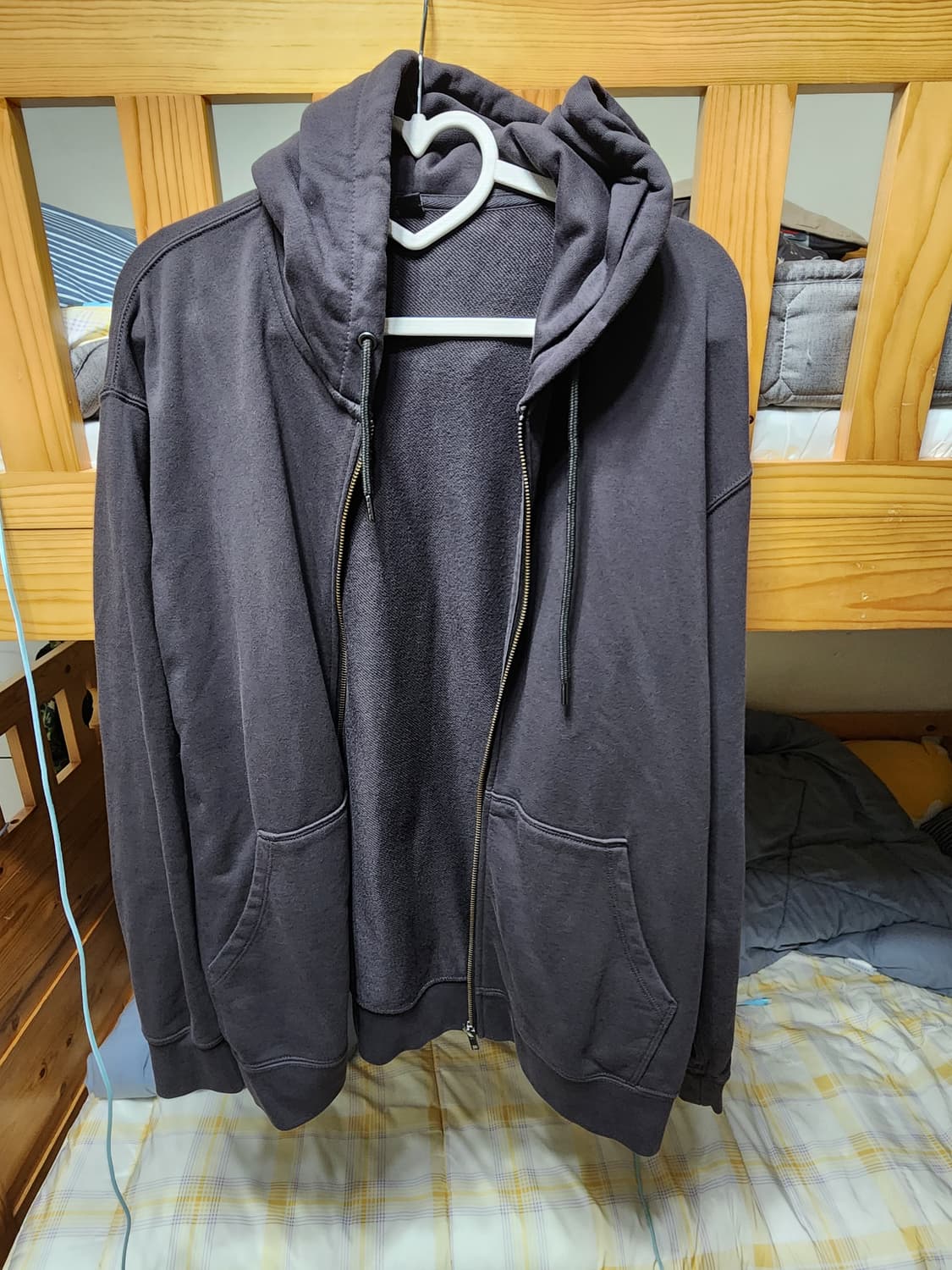 유니클로 후드집업 l 상품이미지1