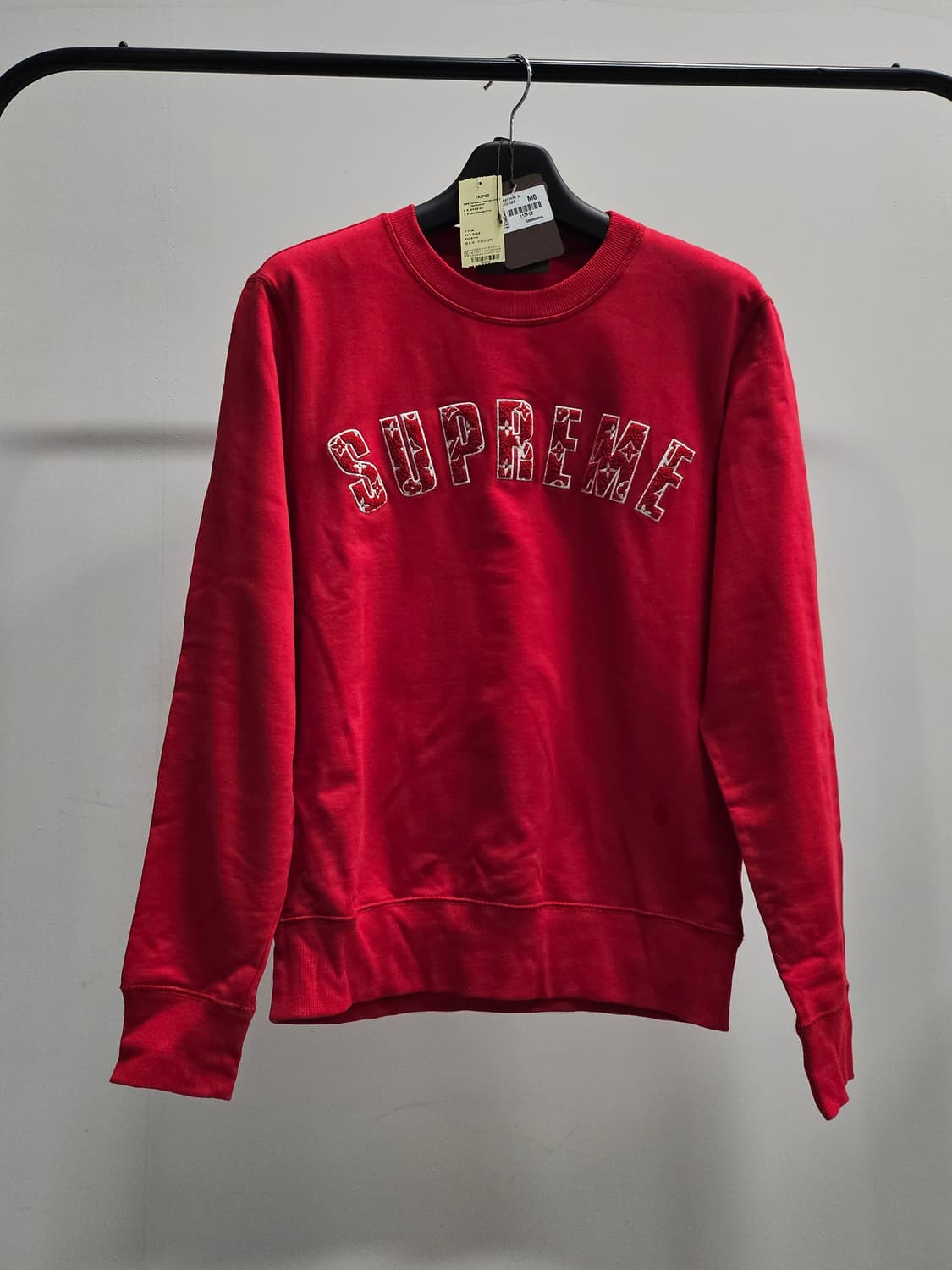 루이비통 x 슈프림 맨투맨 M / 상태좋음 / 네고가능 상품이미지1