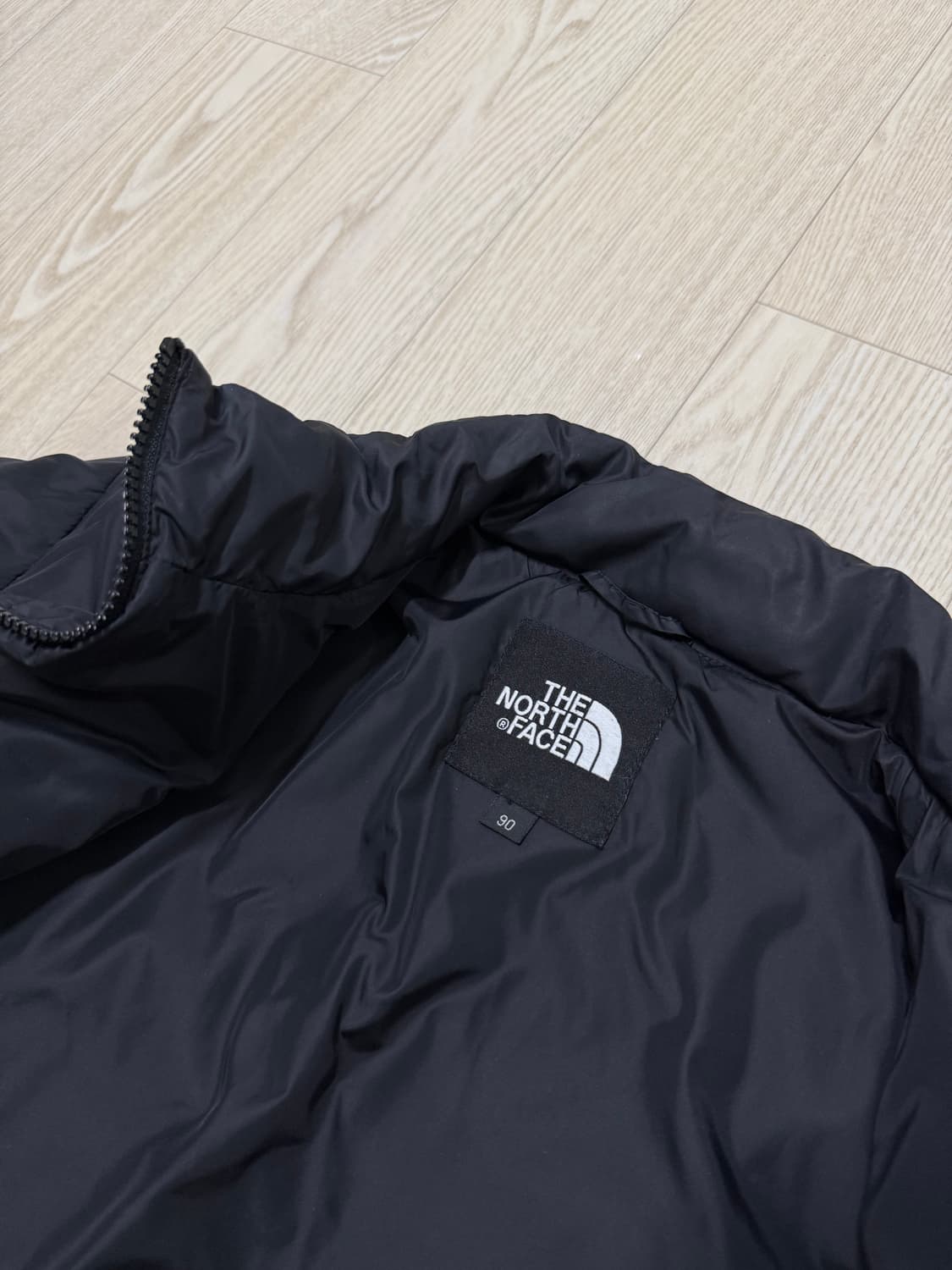 L 90사이즈 여성 노스페이스 경량패딩 700 상품이미지3