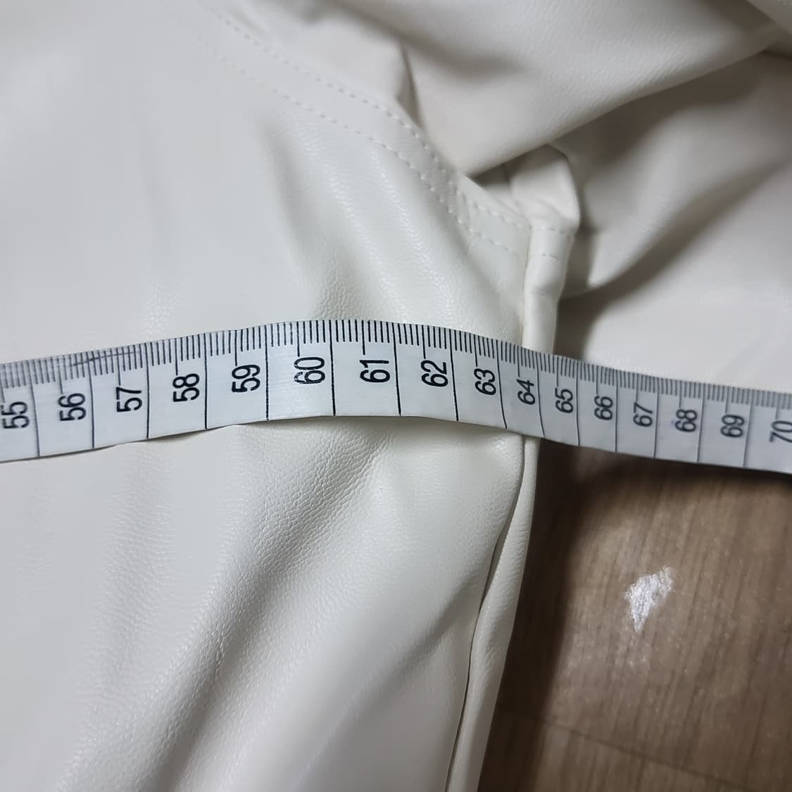 아이보리 엄청 빵빵 귀여운 레더 패딩 숏 점퍼 55~66반 상품이미지7