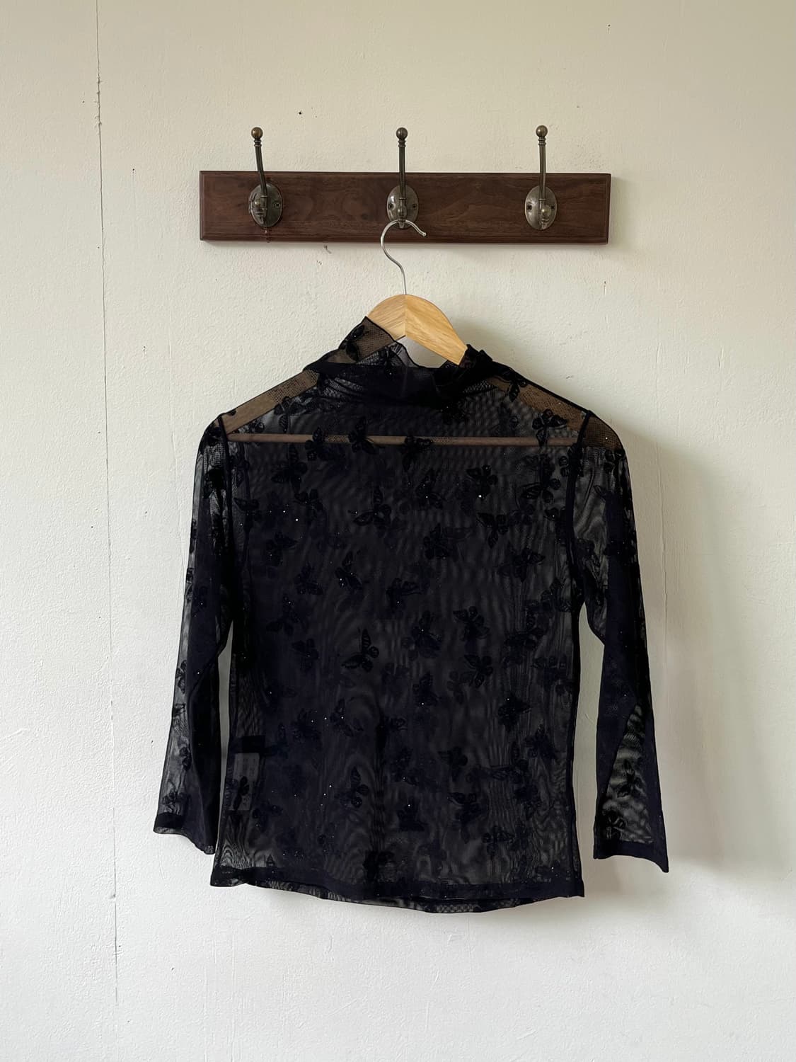 Natural Basic 블랙 Butterfly시스루 탑 상품이미지3