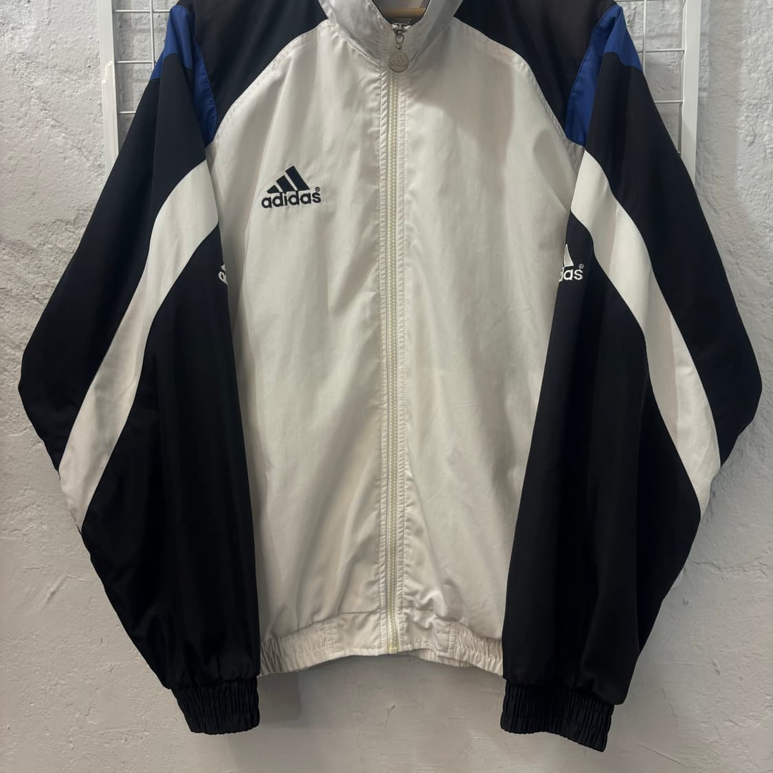 90s 아디다스 올드스쿨 흰 검 가오리 바람막이 2XL 상품이미지4