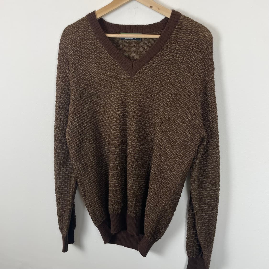 심플라이프 브라운 캐주얼 브이넥 니트 상품이미지3