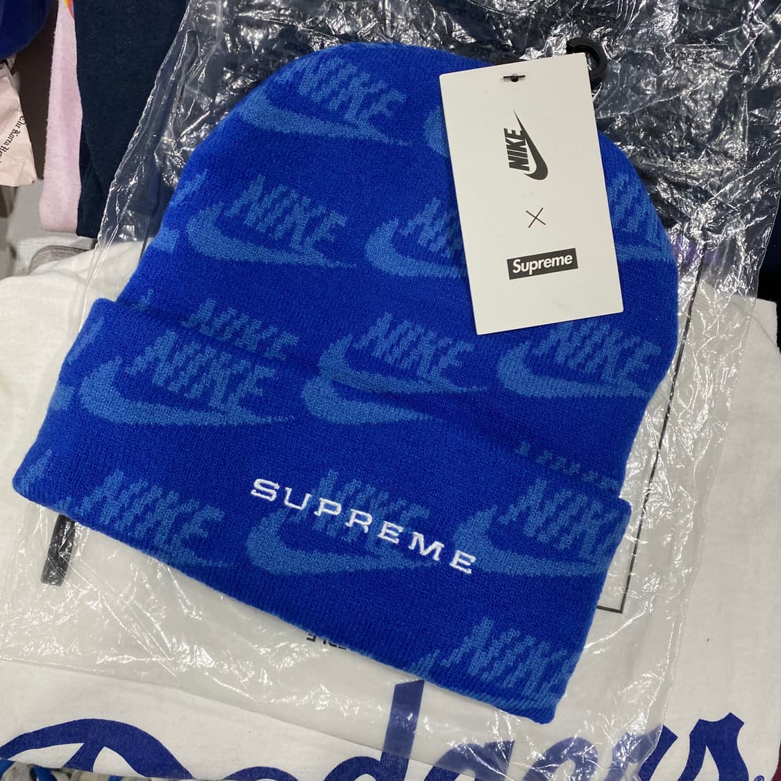 나이키x슈프림 자카드 비니 상품이미지1