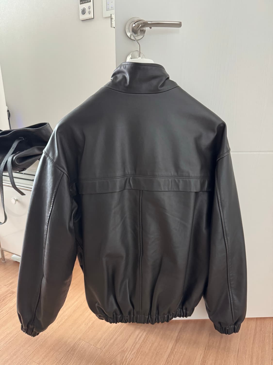 [S] 르메르 23fw 레더 블루종 상품이미지2