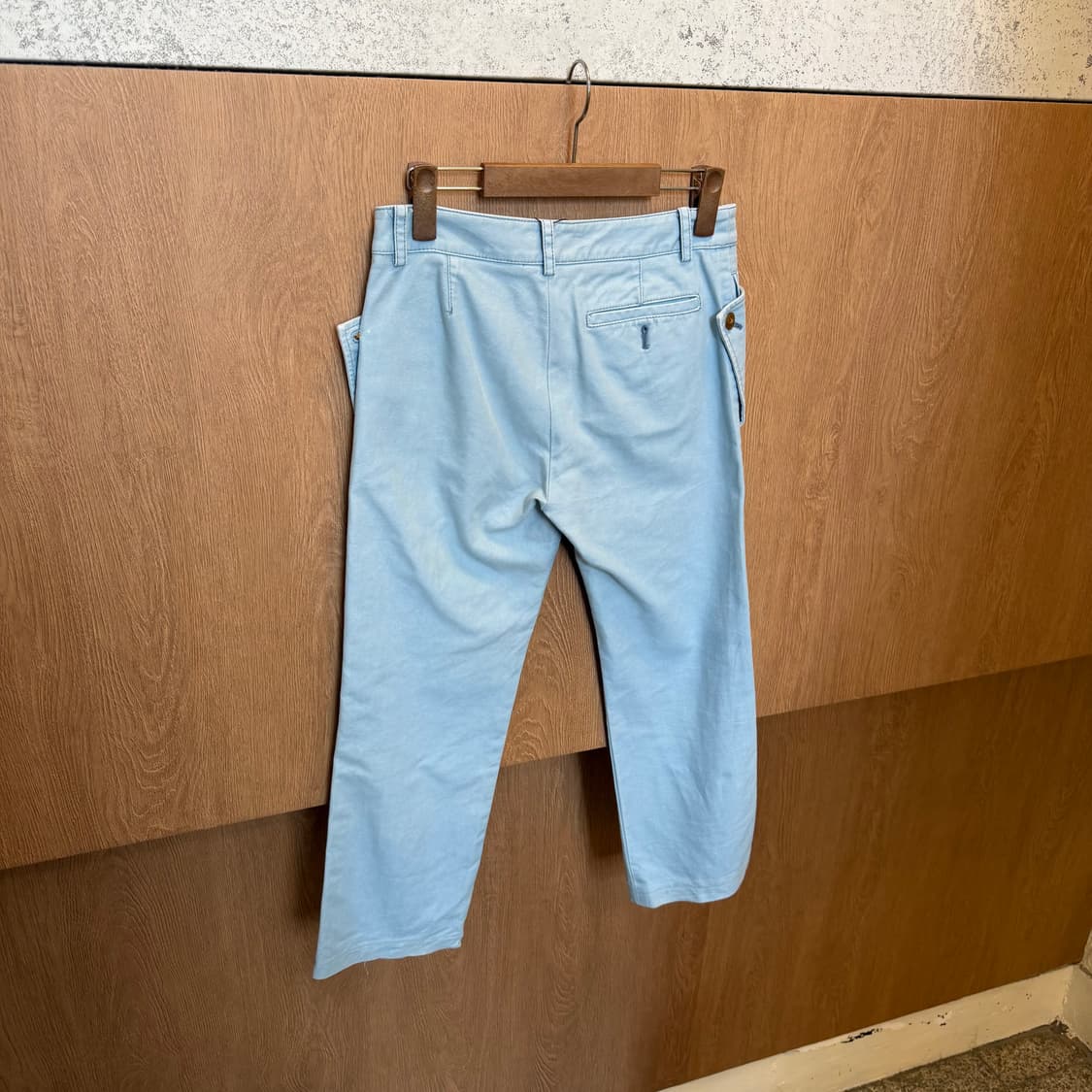 비비안웨스트우드 레드 라벨 팬츠 사이드 버튼 디테일 블루 상품이미지2