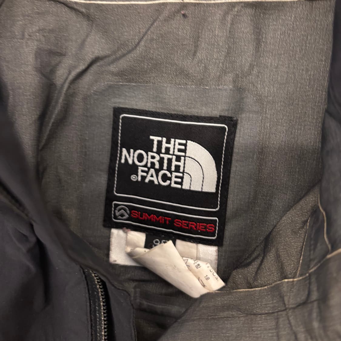 노스페이스 고어텍스 써밋 마운틴 자켓 상품이미지3