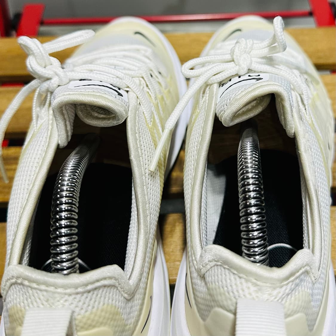 245) 나이키 운동화 여성 여자 신발 에어맥스 엑시드 상품이미지5