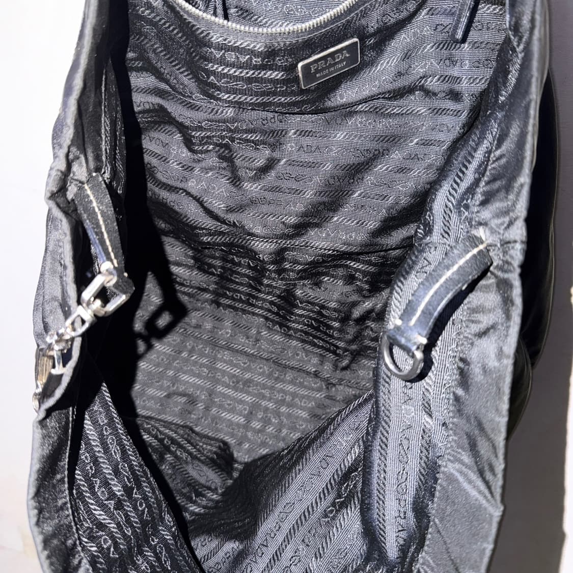 프라다 포코노 나일론 빅삼각로고 숄더&토트백 상품이미지4