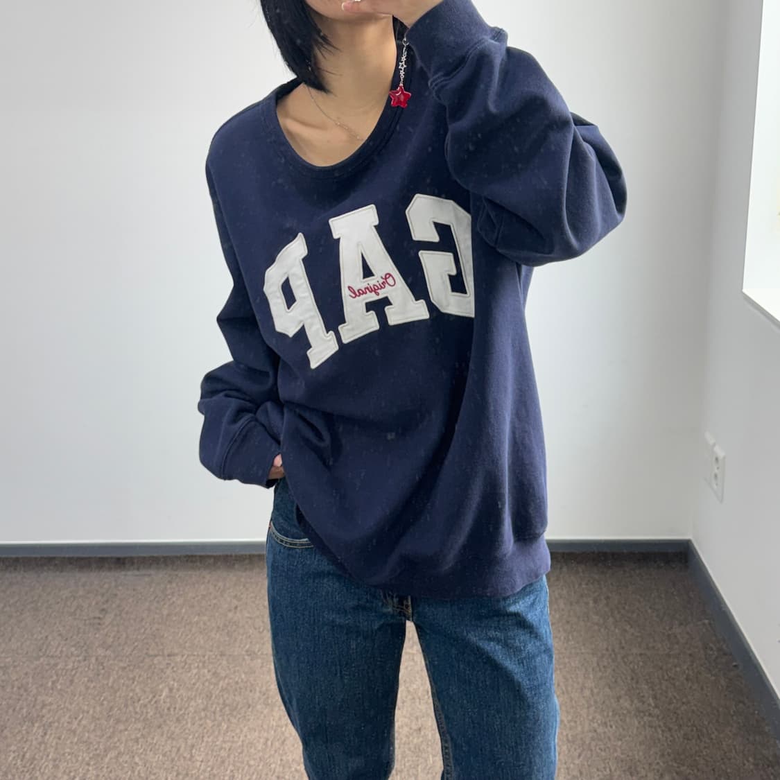 Gap 갭 화이트 로고 네이비 맨투맨  상품이미지2