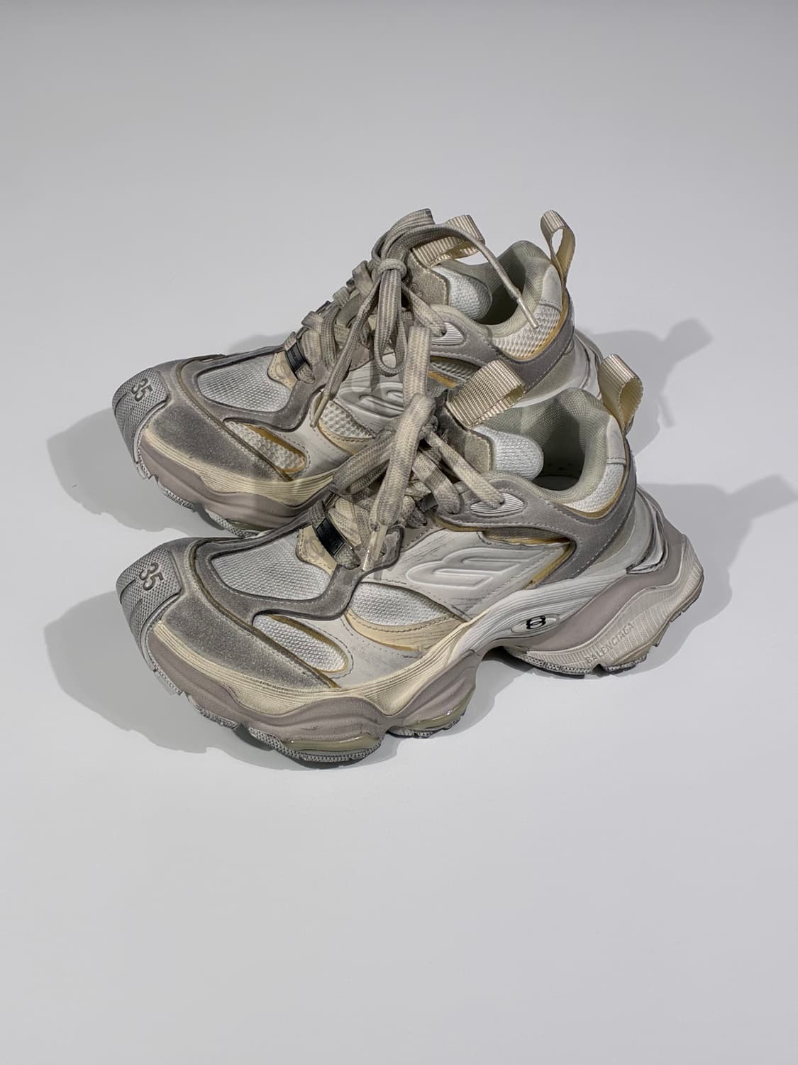 발렌시아가 카고 스니커즈 라이트 베이지 35사이즈 상품이미지1