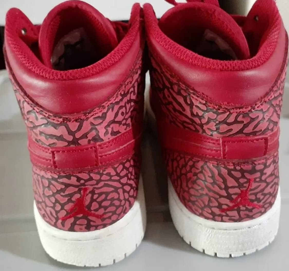 나이키 에어 조던1 레트로 하이 엘리펀트 상품이미지4