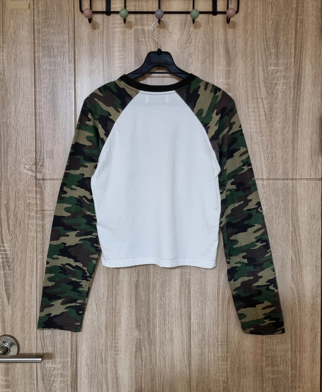 노이커먼 카모 긴팔 티셔츠 상품이미지5