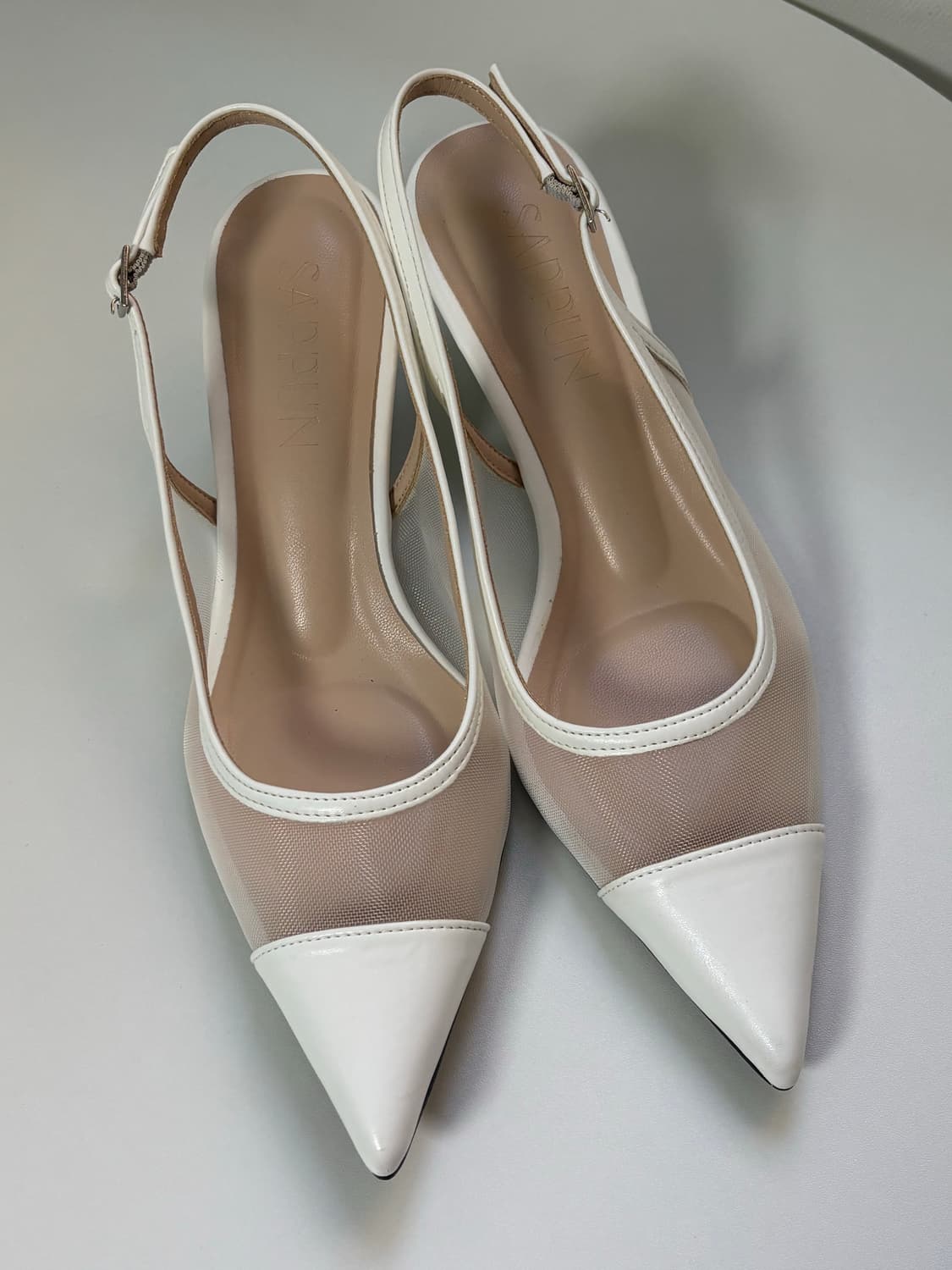 사뿐 메쉬 슬링백힐 5cm (1회착) 240 화이트 상품이미지1