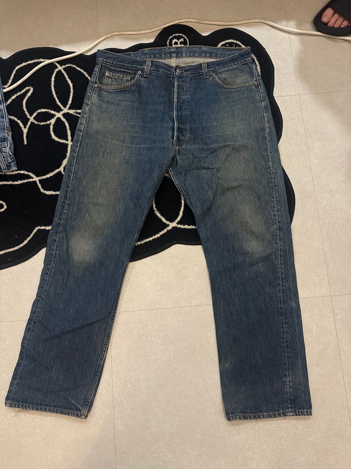 90's Levi's 501 Washed Denim Pants 상품이미지1