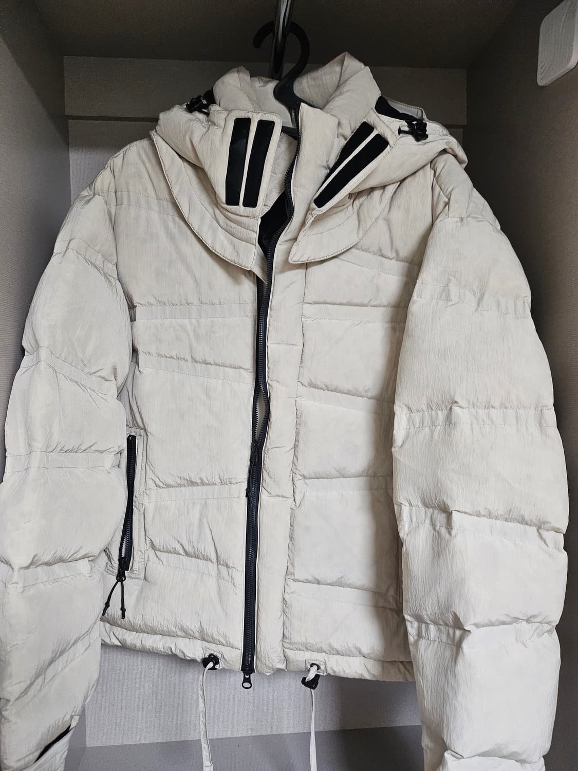 언어펙티드 패딩 새상품 (M) 상품이미지1