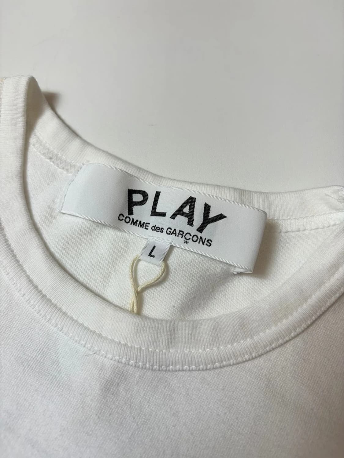 꼼데가르송 우먼스 하트 와펜 반팔 티셔츠 PN9551 상품이미지8