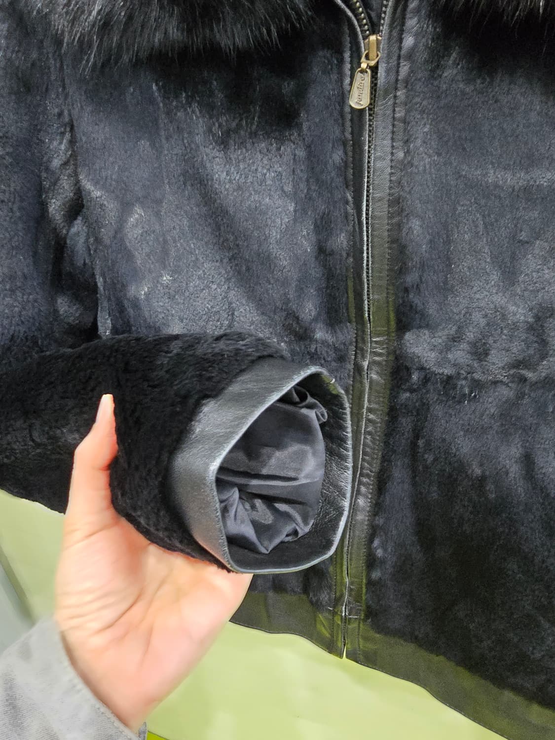 시스틴 여성 블랙 털 자켓 66사이즈 상품이미지9