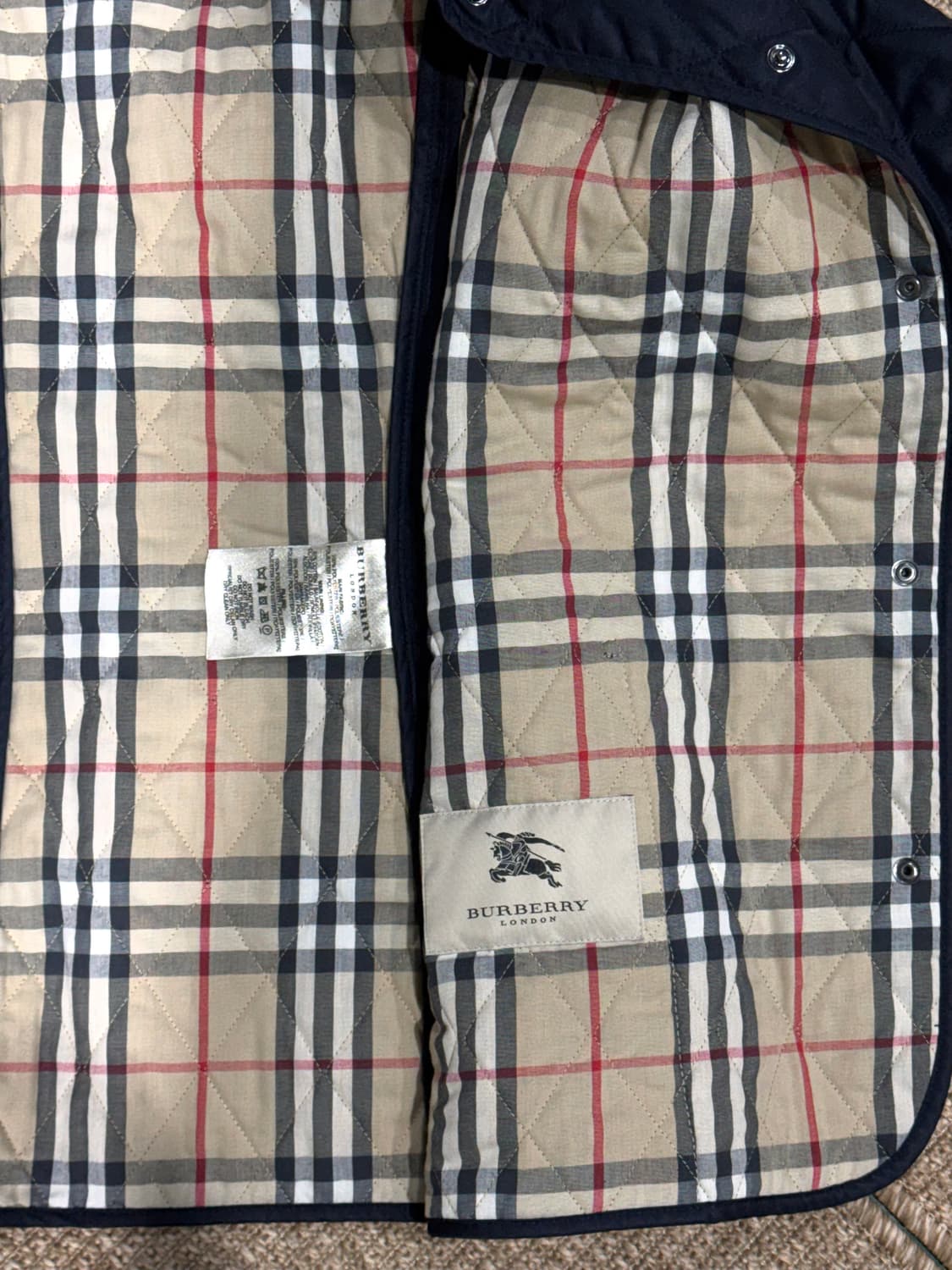 버버리 퀄팅 자켓 상품이미지5
