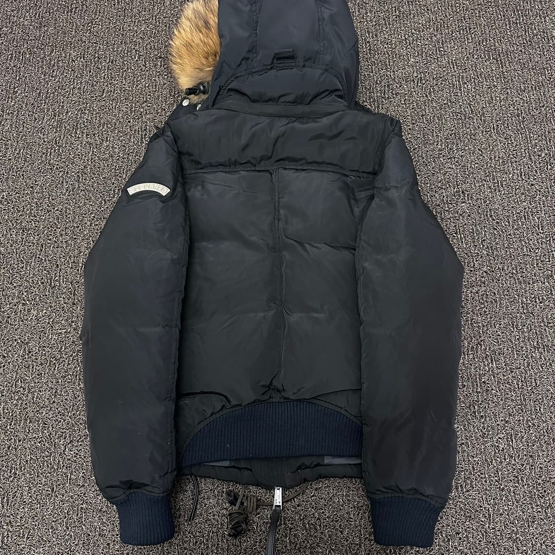 디스퀘어드 라쿤 털 숏 패딩 블랙 46사이즈 상품이미지5