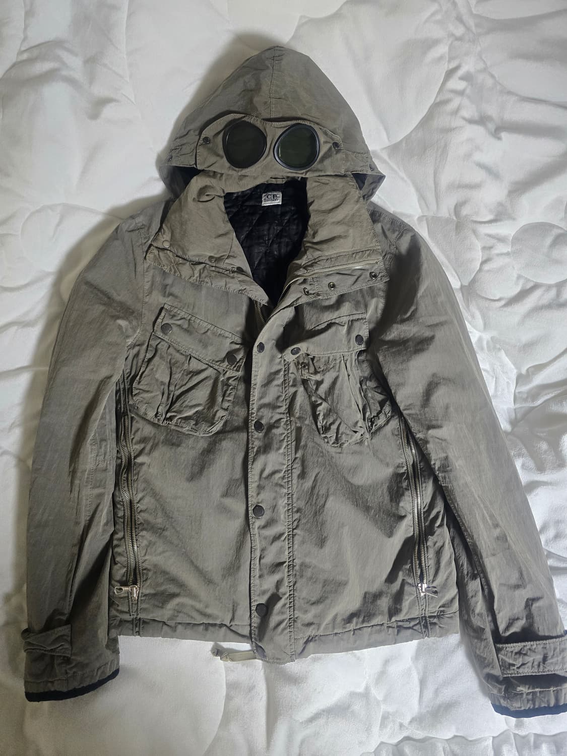 [국내정품] CP컴퍼니 신슐레이트 고글 필드 자켓 (100사이즈) 상품이미지4