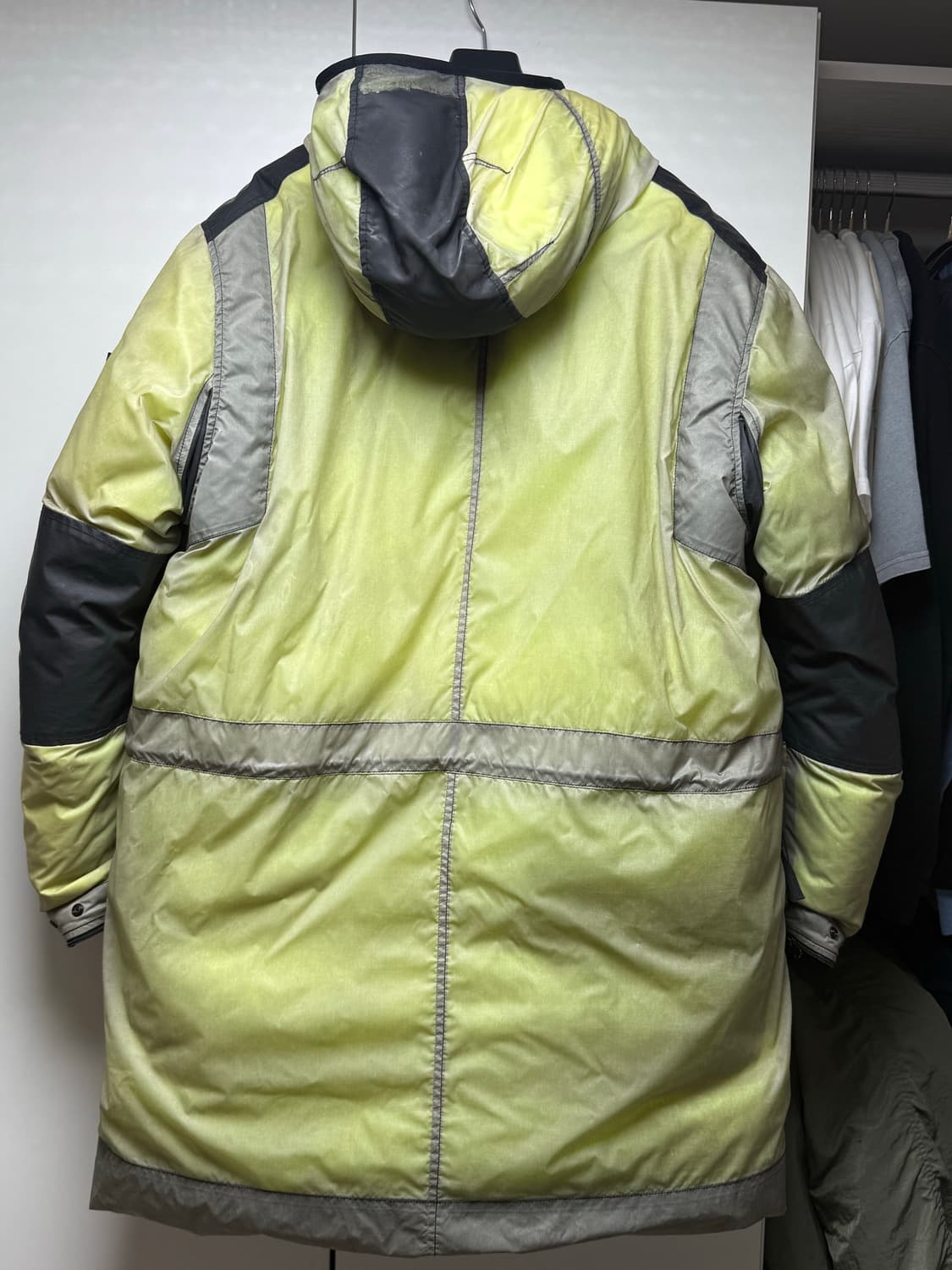 스톤아일랜드 레진 T shell 쉘 아이스자켓 패딩 상품이미지2