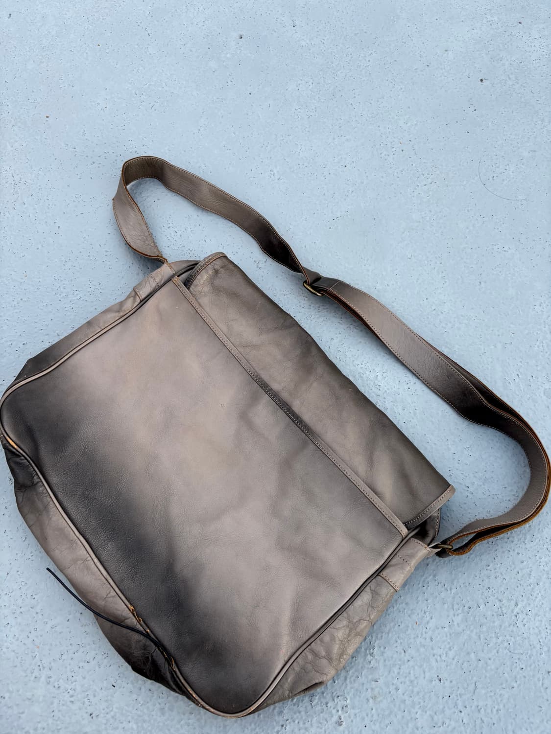 “Vintage” Grunge Mood Buckle Detail Bag 상품이미지7