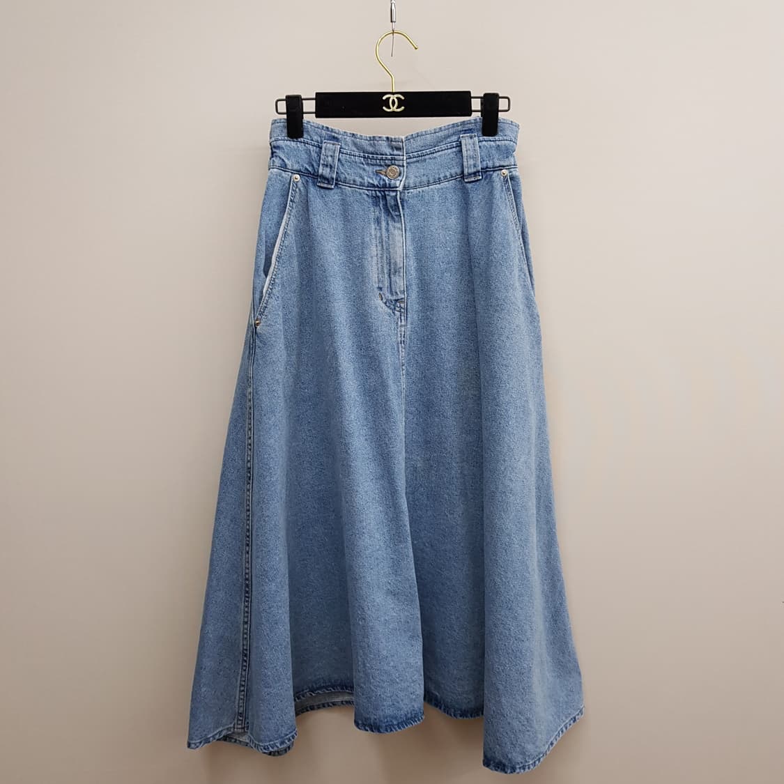 한섬 시스템 2023 언밸런스 헴 백밴딩 스커트 64-94사이즈 상품이미지2