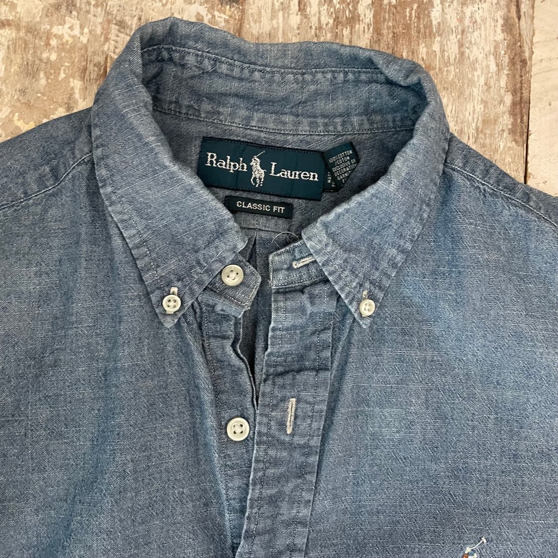 폴로 랄프로렌 클래식핏 샴브레이 셔츠  가벼운 코튼 원단에 버튼다운 카라 상품이미지3