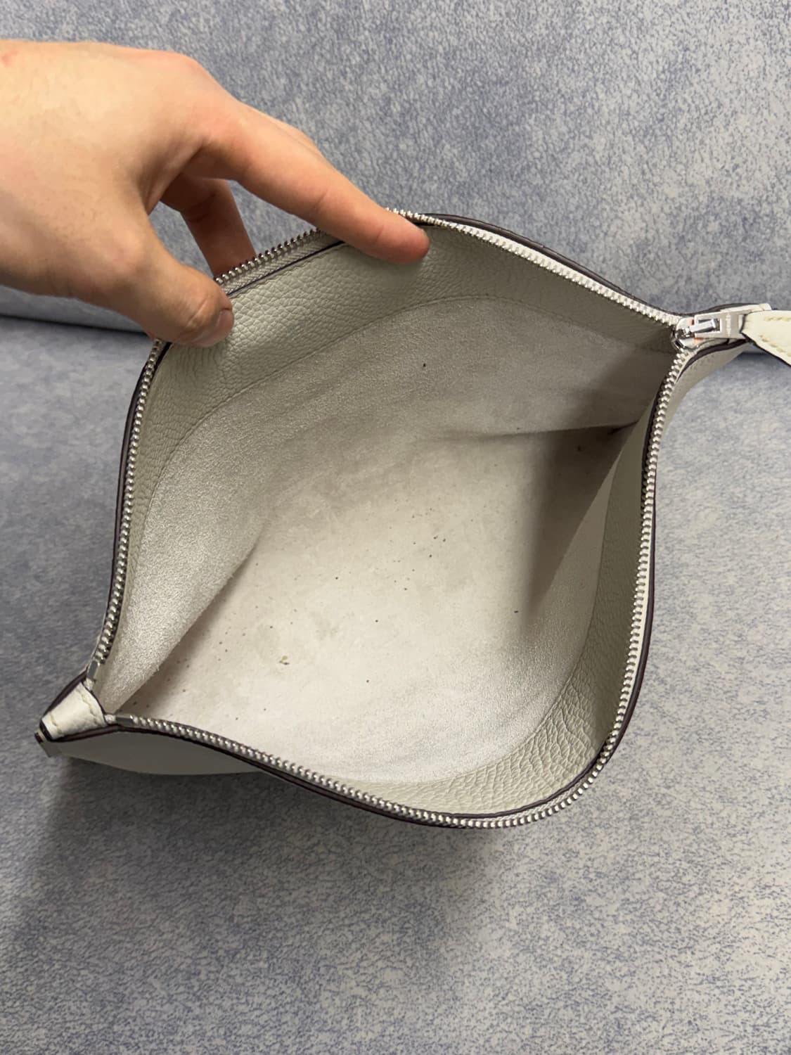 [사은품 포함] 에르메스 지뱅고 클러치백 화이트 +에르메스 키링 상품이미지4