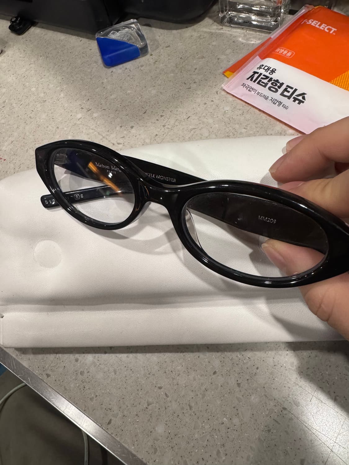 젠틀몬스터 마르지엘라 mm 209 상품이미지1